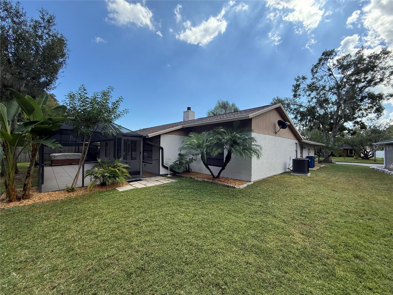 MANORS OF FOREST LAKES THE - Residential Lease