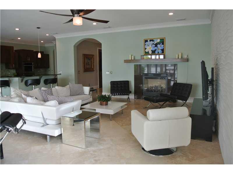 DAVIS ISLANDS - Residential