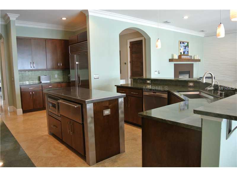 DAVIS ISLANDS - Residential