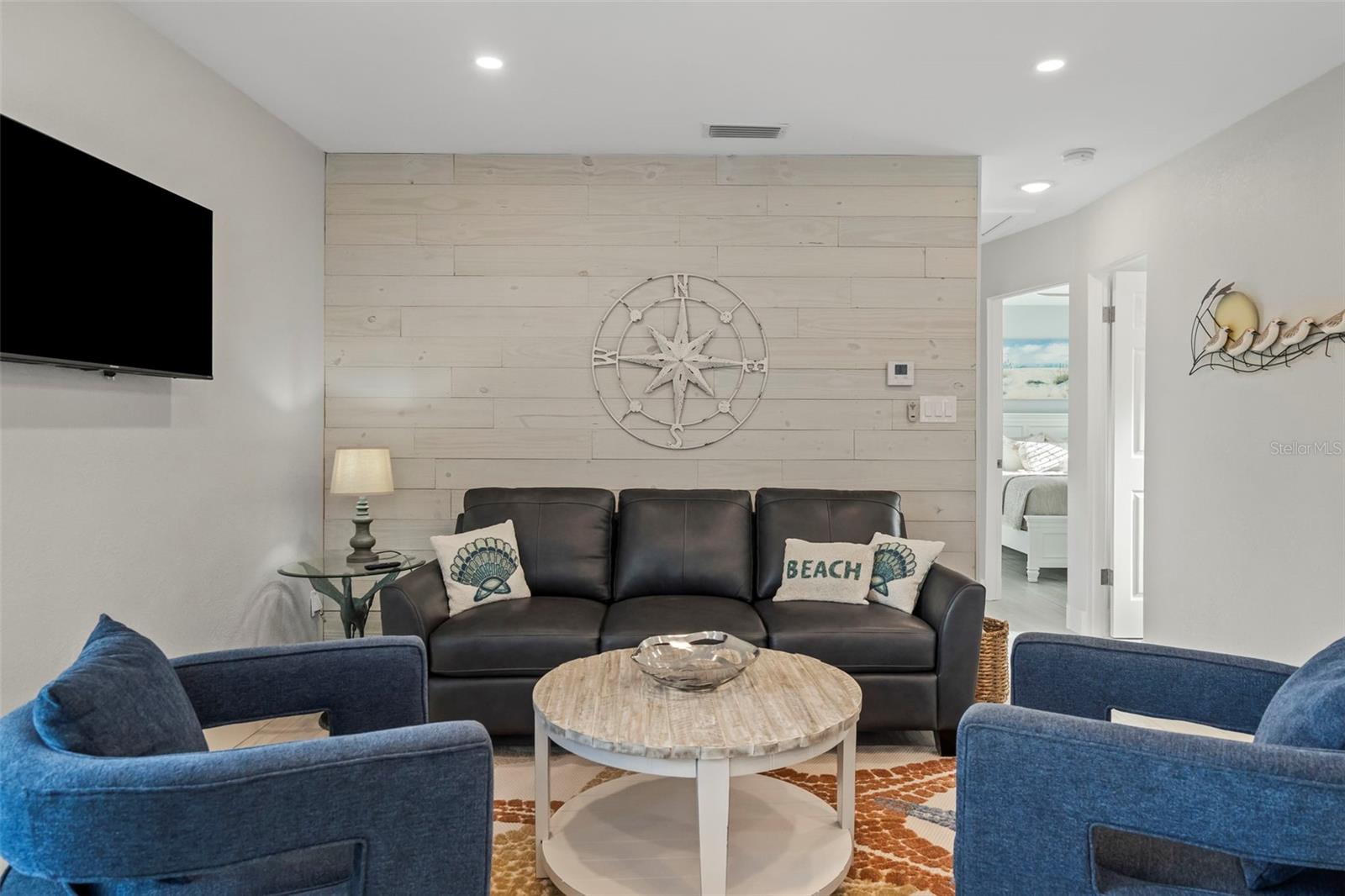 ENGLEWOOD SHORES - Residential Income