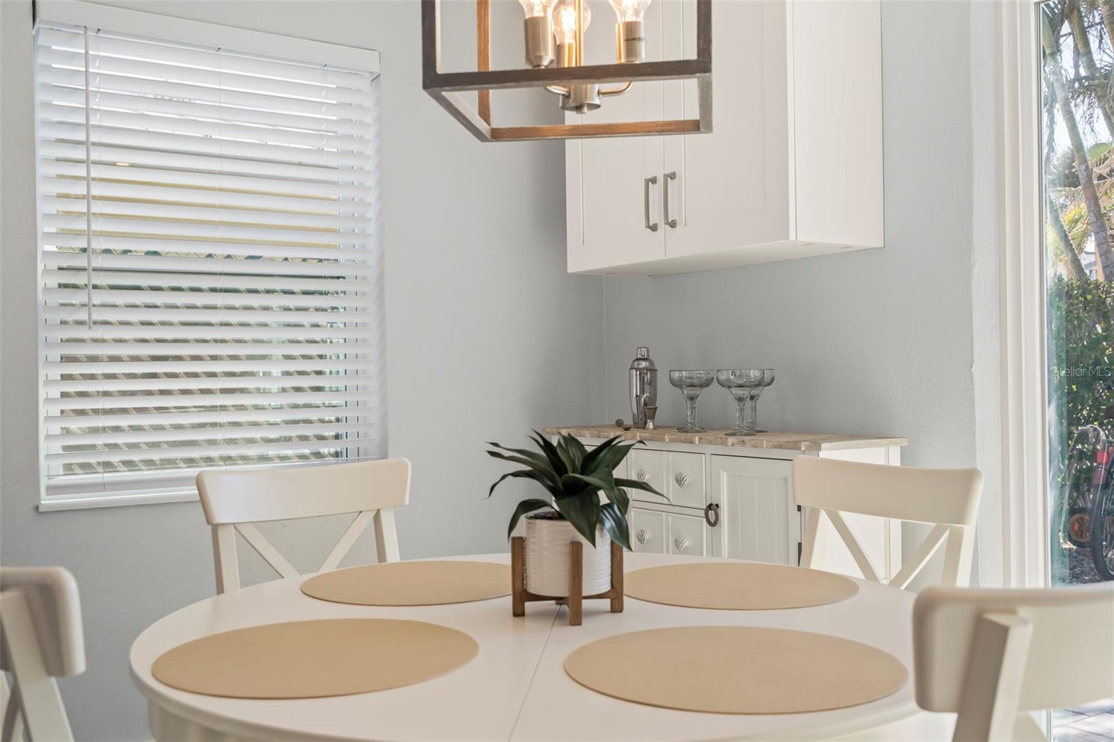 ENGLEWOOD SHORES - Residential Income