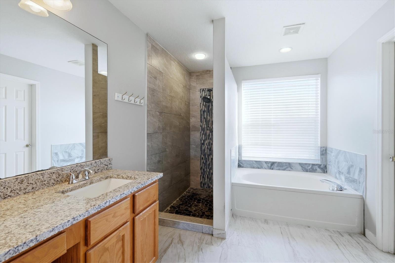 WINDMILL POINTE - Residential