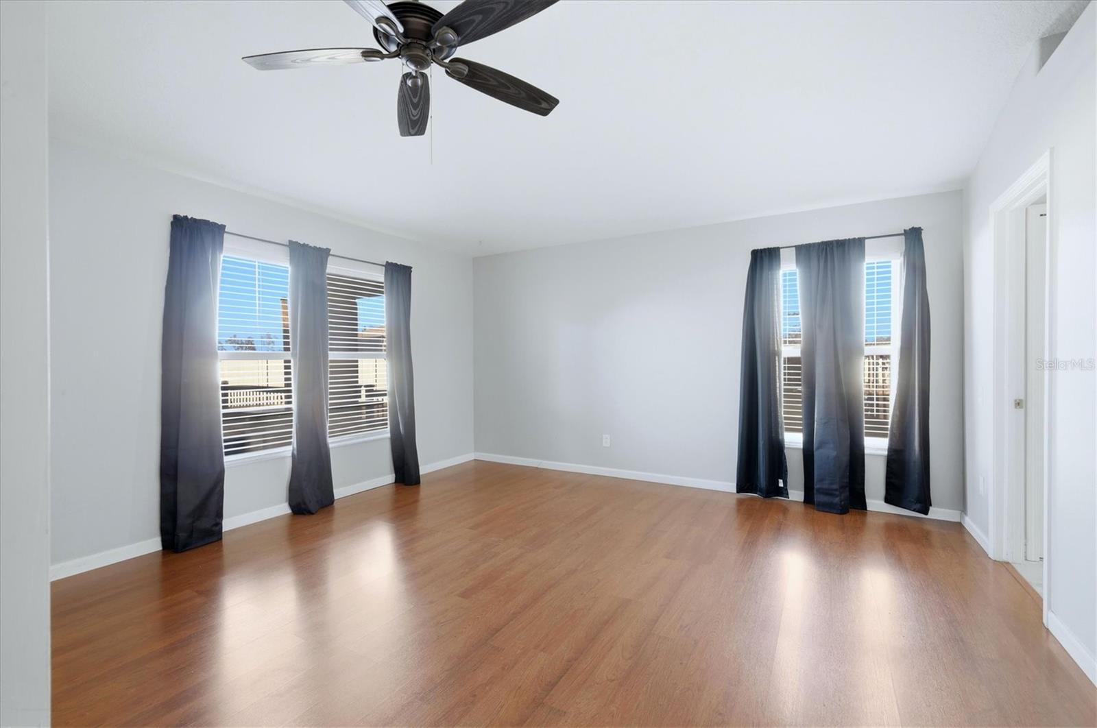 WINDMILL POINTE - Residential