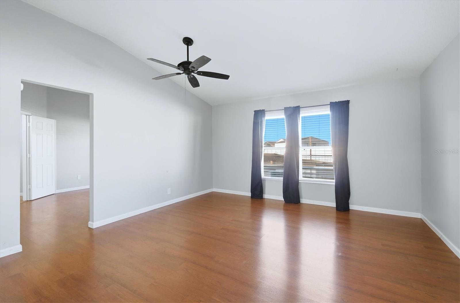 WINDMILL POINTE - Residential