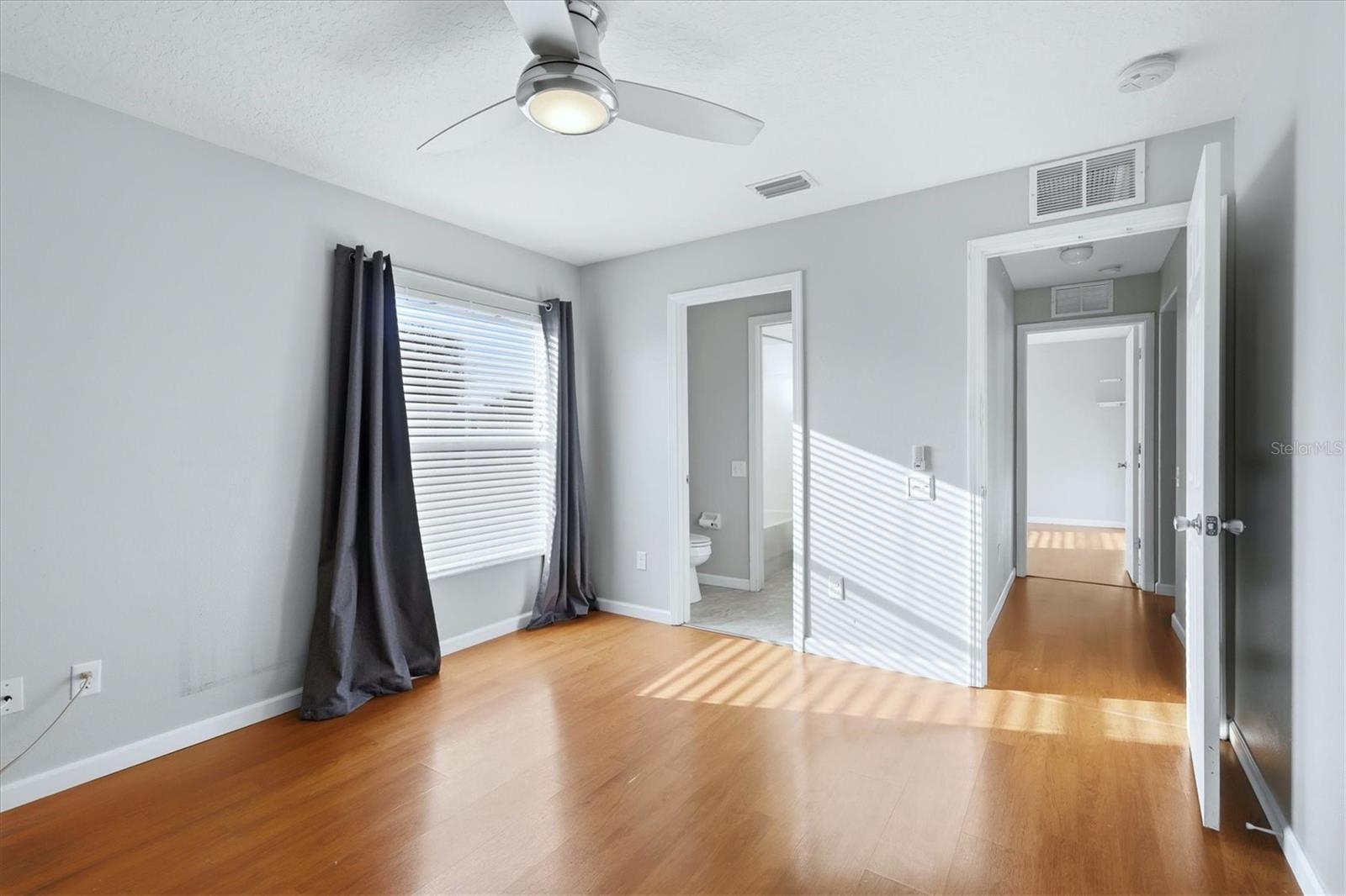 WINDMILL POINTE - Residential