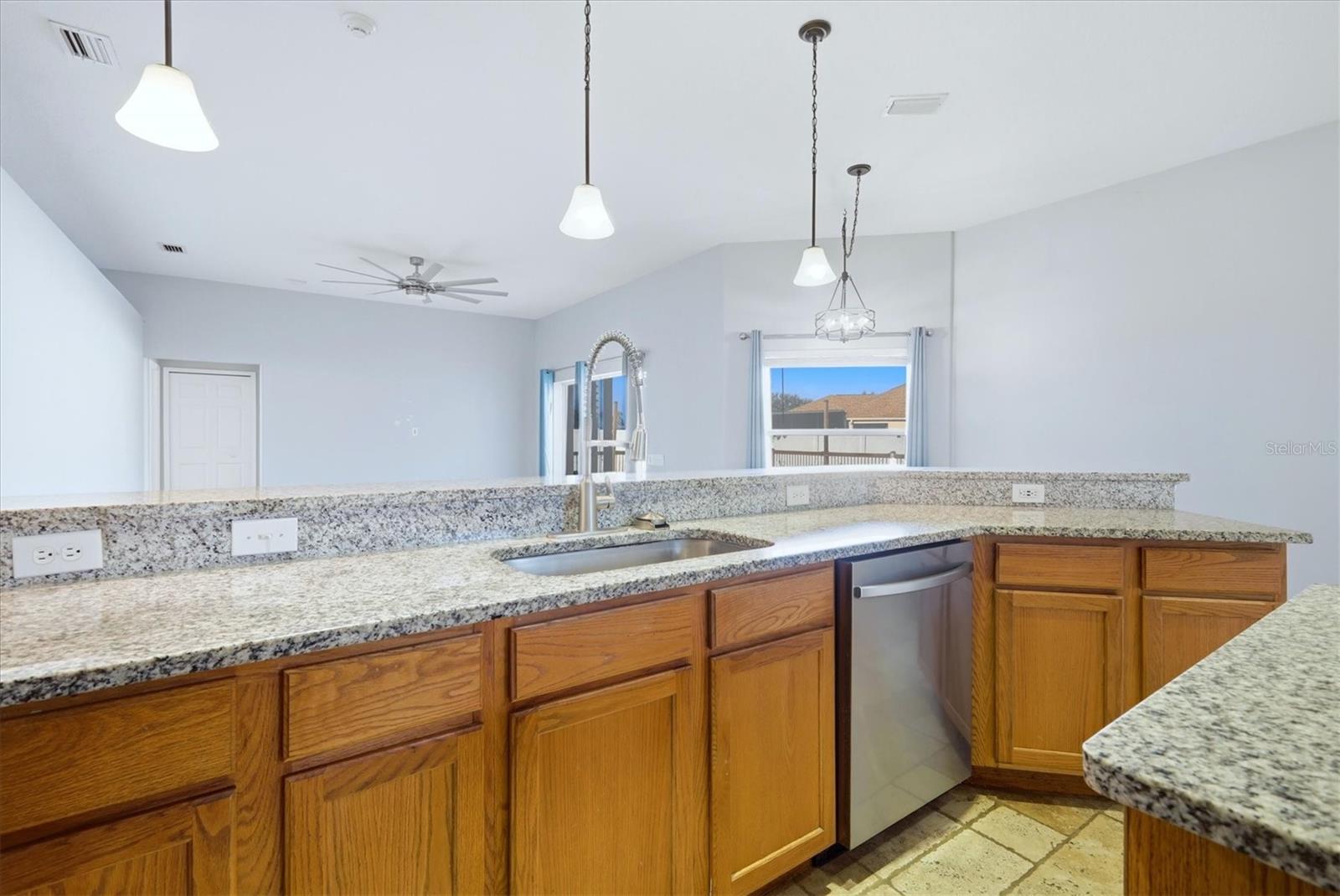 WINDMILL POINTE - Residential