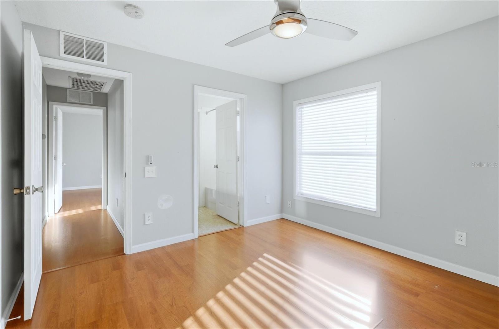 WINDMILL POINTE - Residential