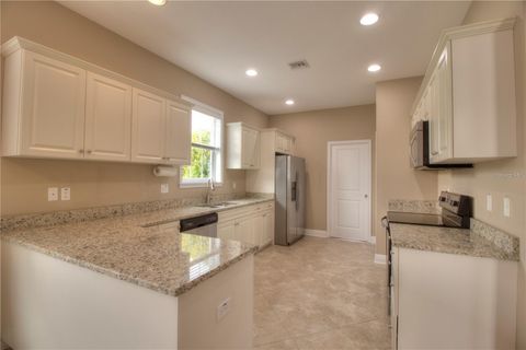 Tiny photo for 1922 SE 29th Street, Ocala, FL 34471 (MLS # OM720505)