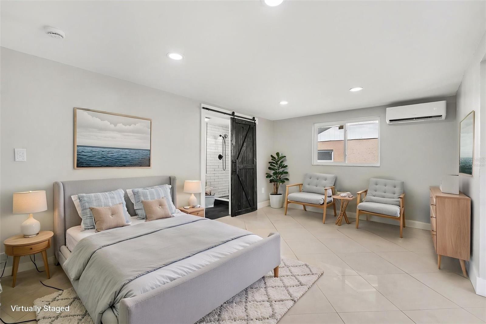 COLONIAL HILLS - Residential