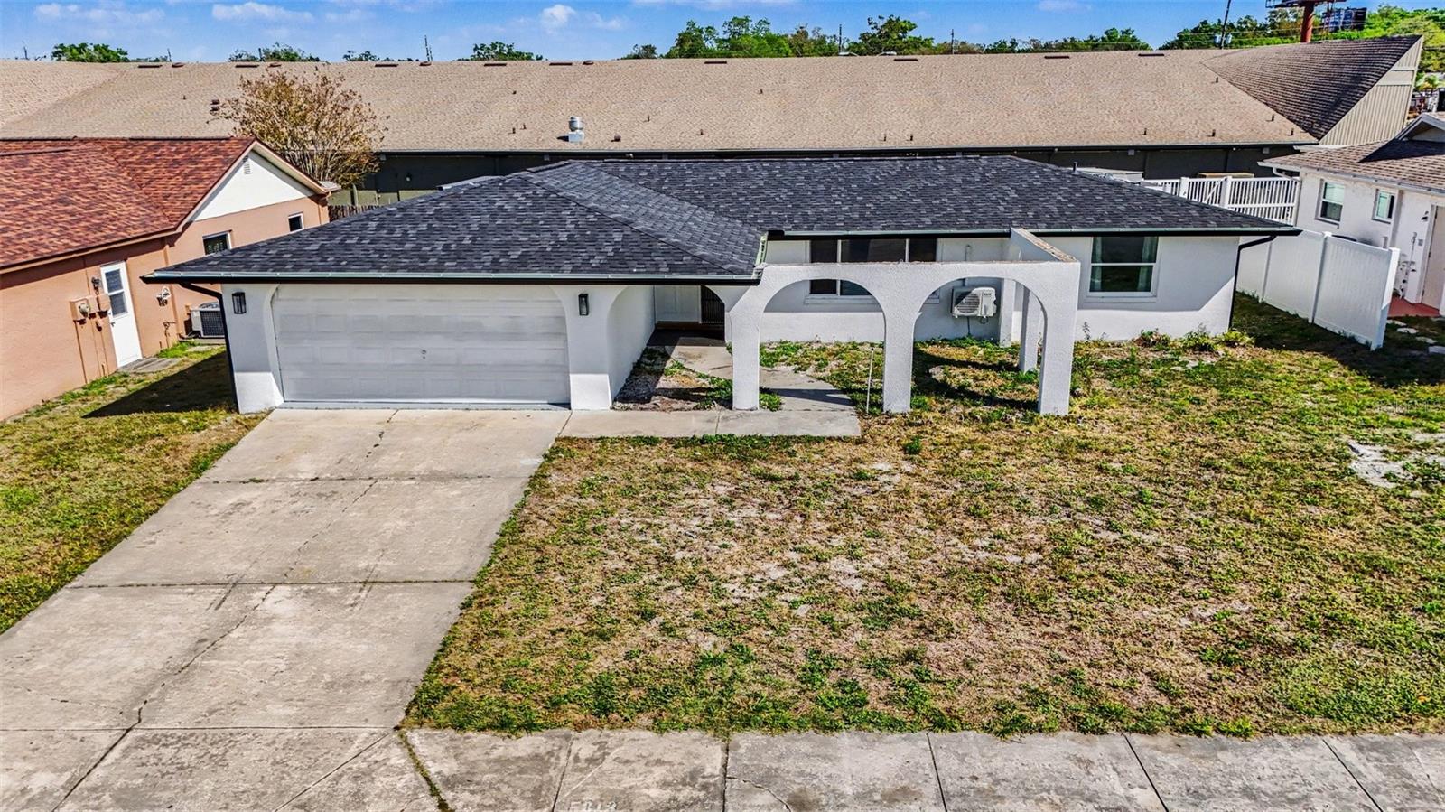 COLONIAL HILLS - Residential