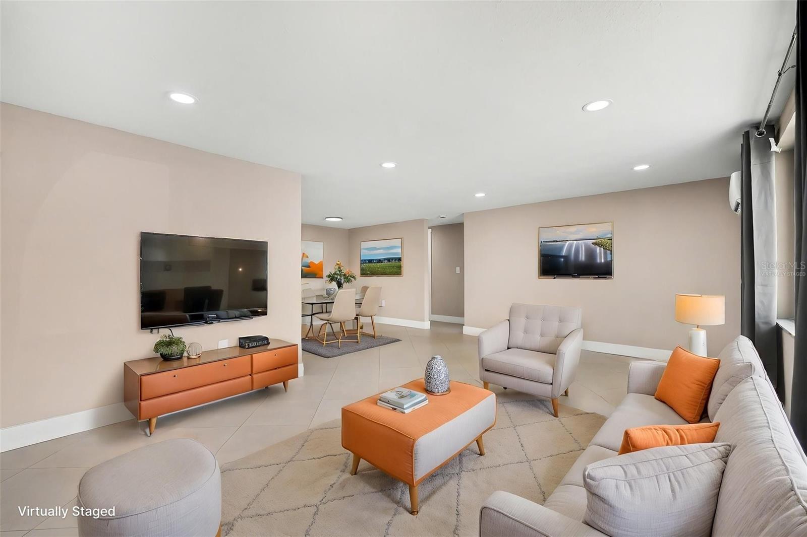 COLONIAL HILLS - Residential