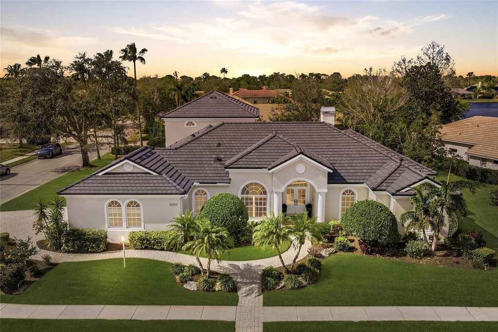 Photo of 8009 Royal Birkdale Circle, Lakewood Ranch, FL 34202 (MLS # A4684235)