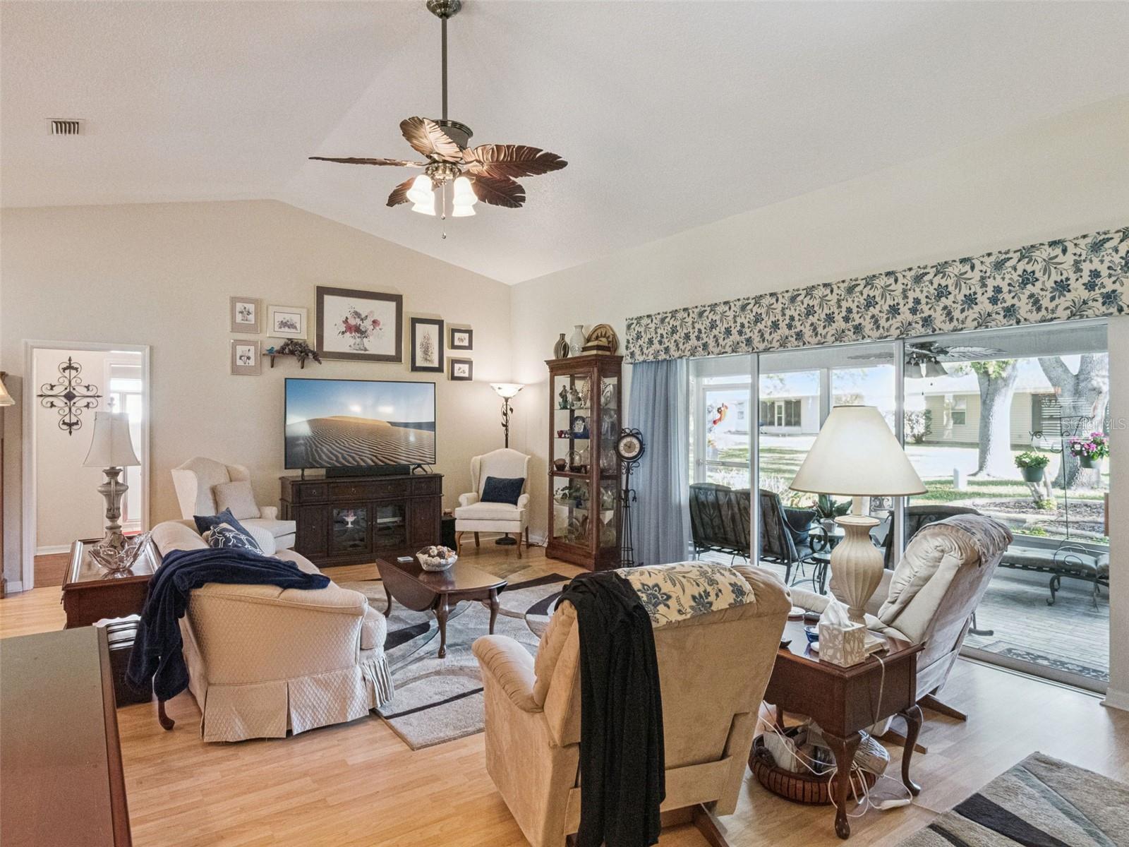 ROYAL HIGHLANDS PHASE 1 - Residential