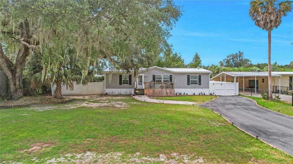 Photo of 15068 SE 105th Avenue, Summerfield, FL 34491 (MLS # G5118267)