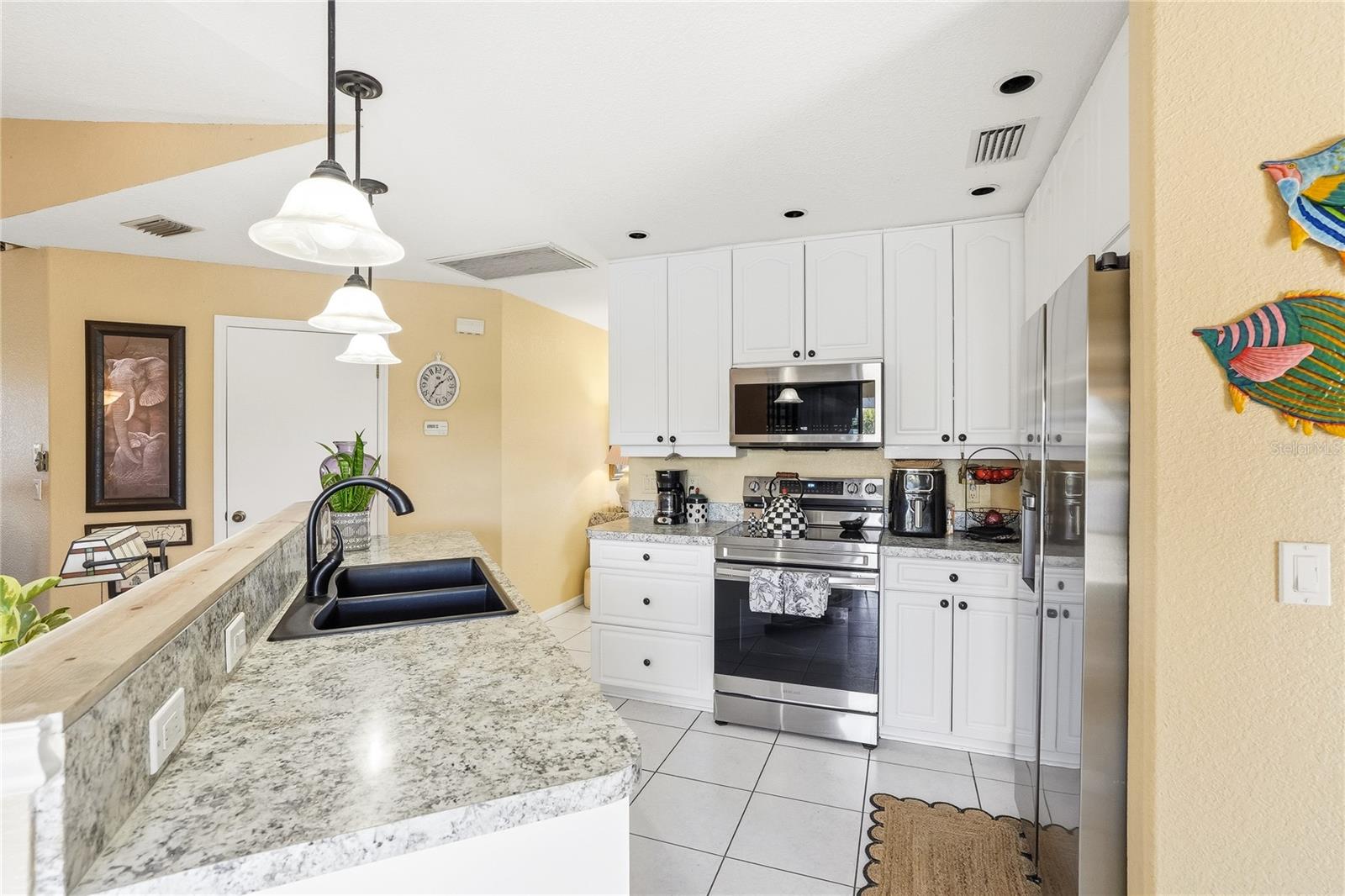 PEACHLAND PLACE - Residential