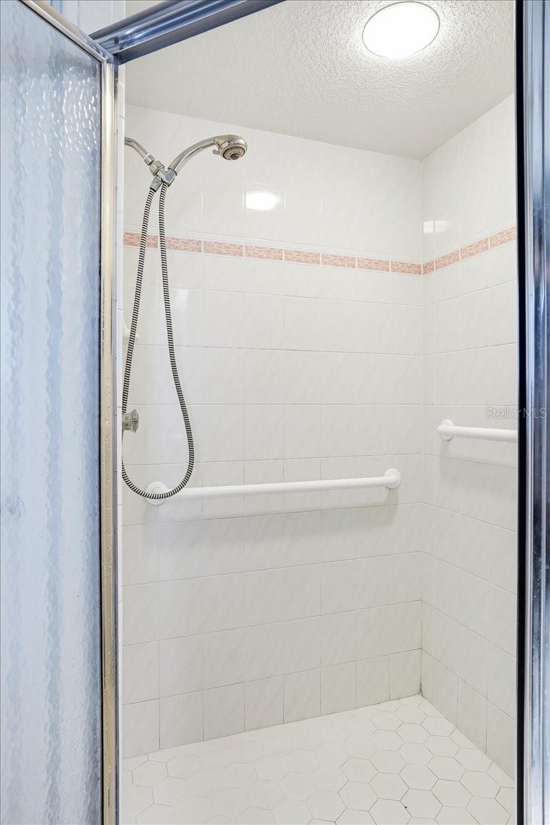 PEACHLAND PLACE - Residential