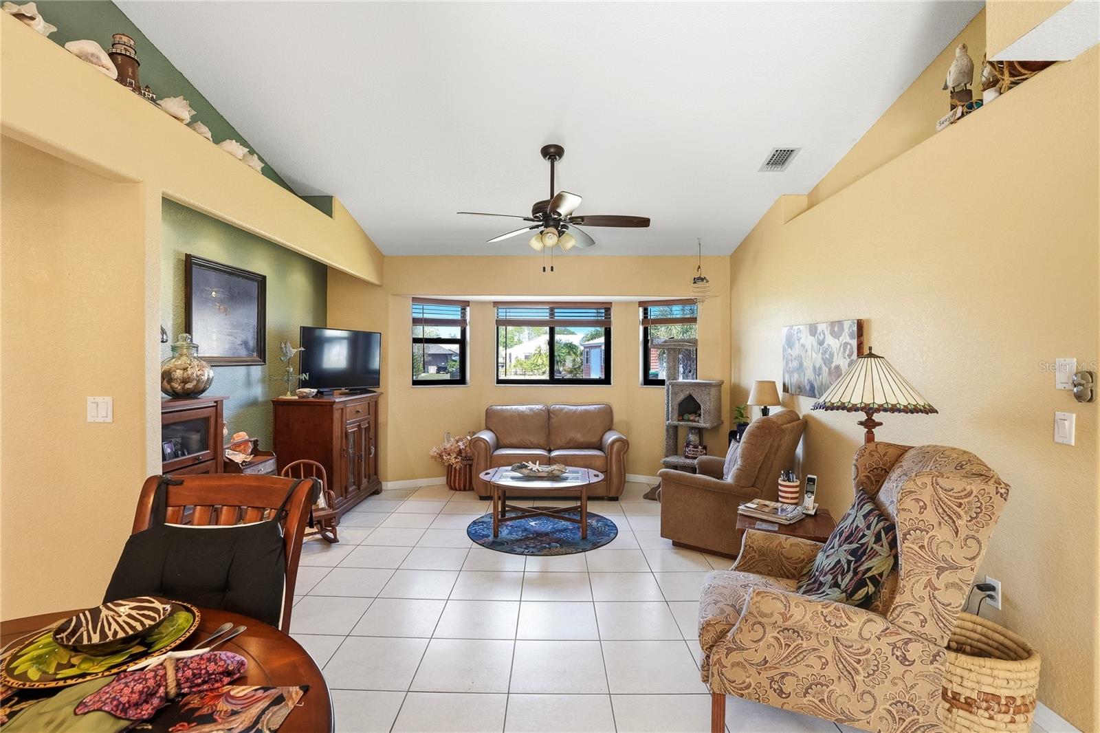 PEACHLAND PLACE - Residential