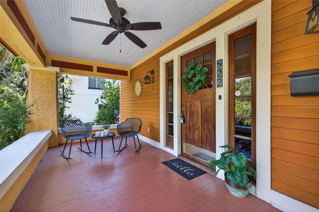 Photo of 822 8th Avenue S, St Petersburg, FL 33701 (MLS # TB8433746)