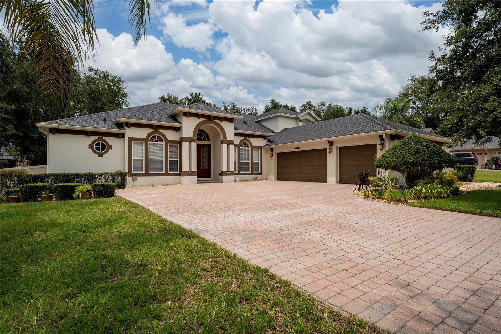 6230 BORDEAUX CIRCLE