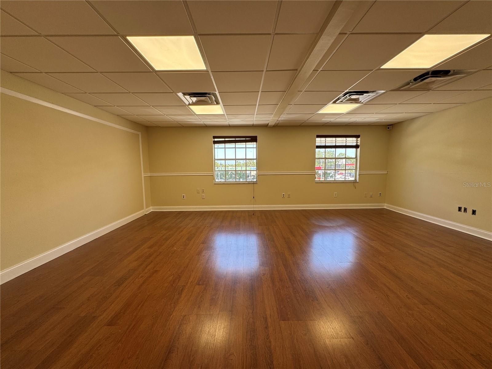 4828 W GANDY BOULEVARD B27