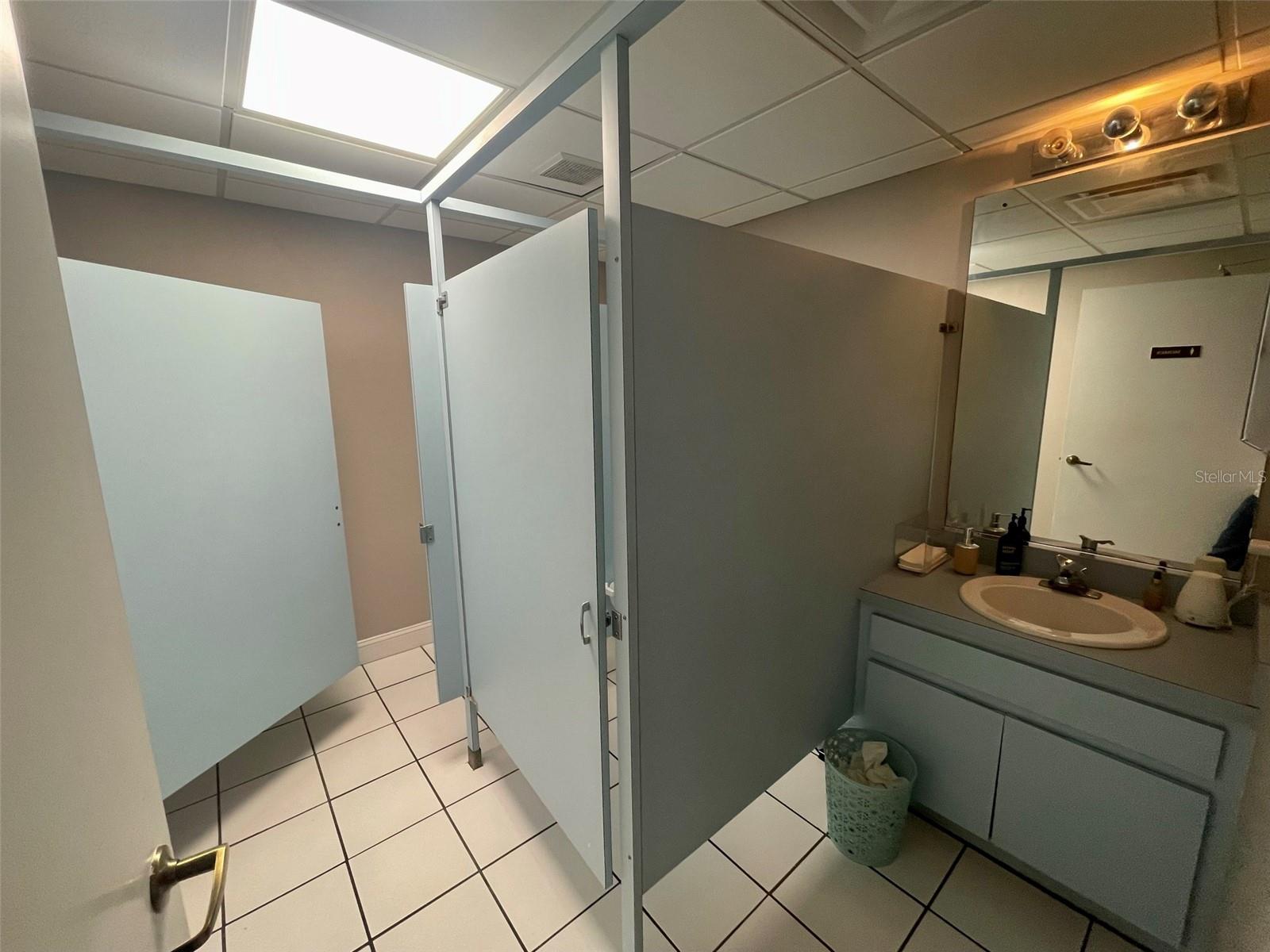 WESTSHORE CLUB I A CONDO - Commercial Sale