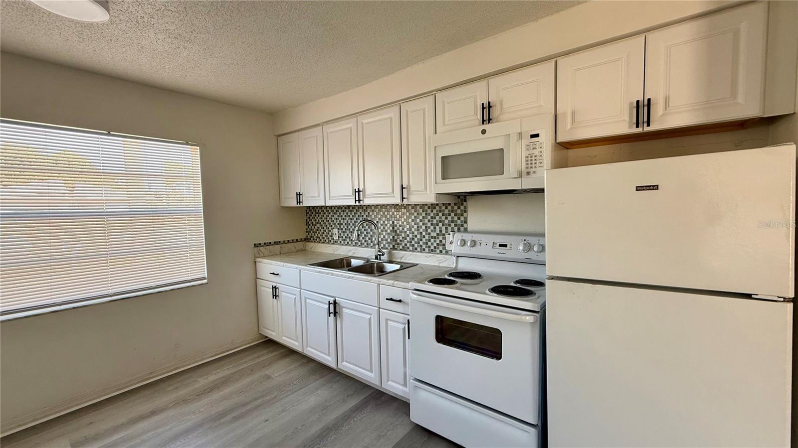PALM GARDENS CONDO - Residential Lease