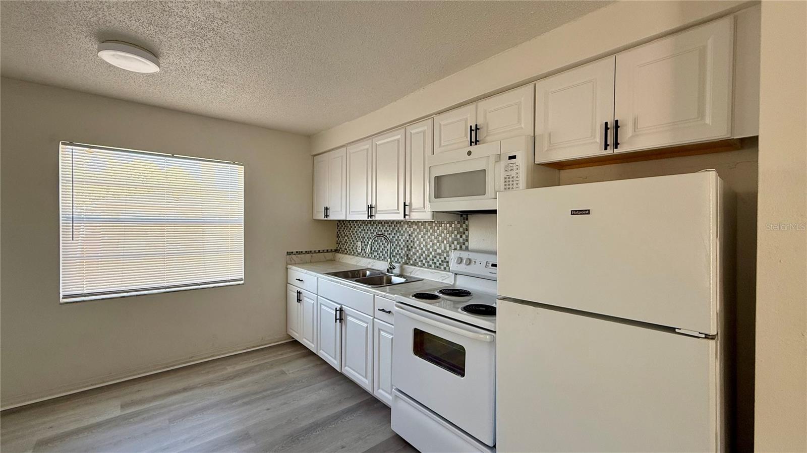 PALM GARDENS CONDO - Residential Lease