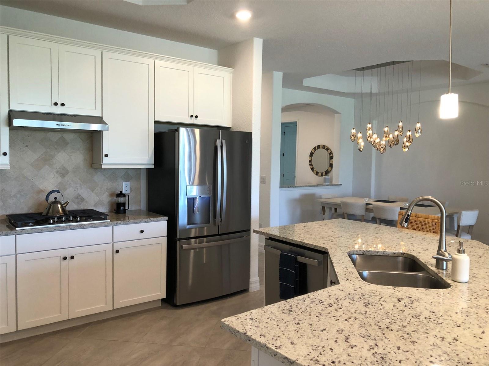 LAKEWOOD NATIONAL GOLF CULB PH II - Residential Lease