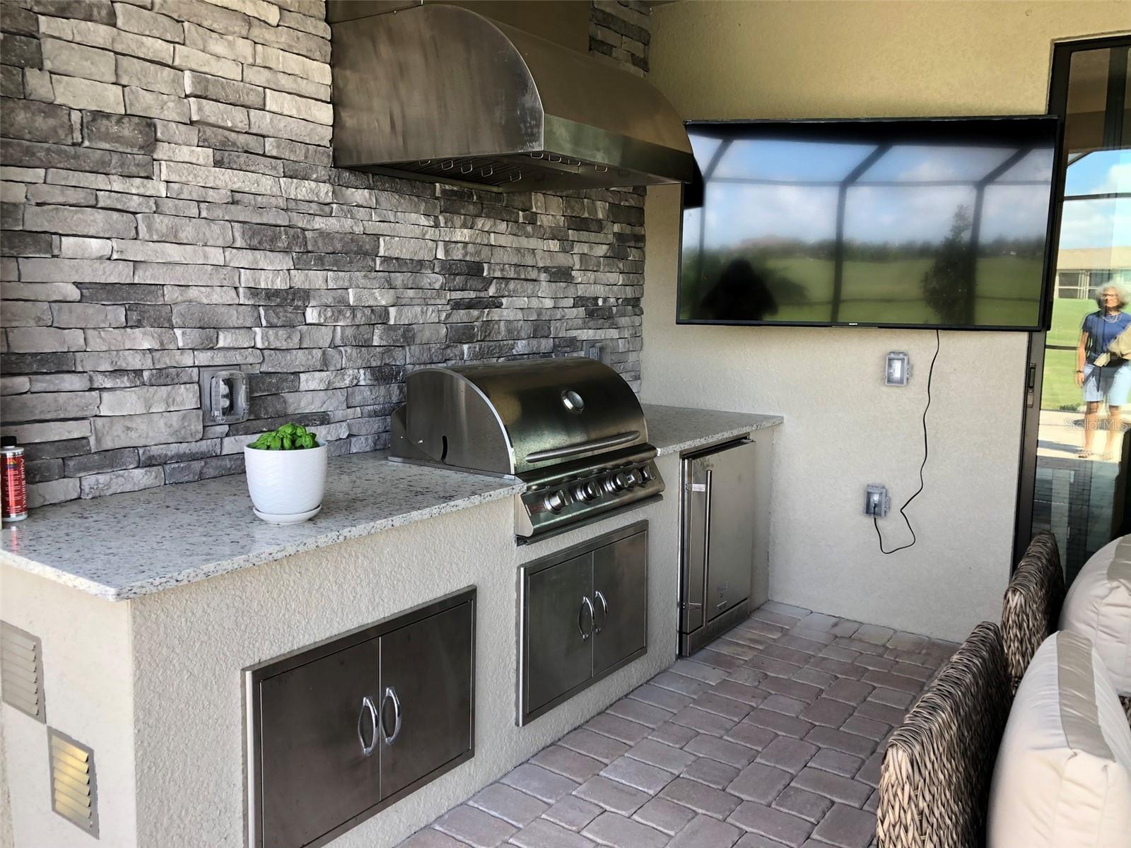 LAKEWOOD NATIONAL GOLF CULB PH II - Residential Lease