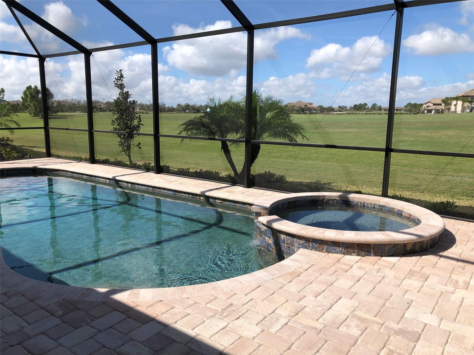 LAKEWOOD NATIONAL GOLF CULB PH II - Residential Lease