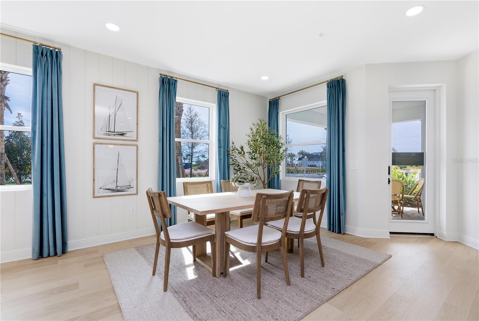 PALMERA AT WELLEN PARK - Residential