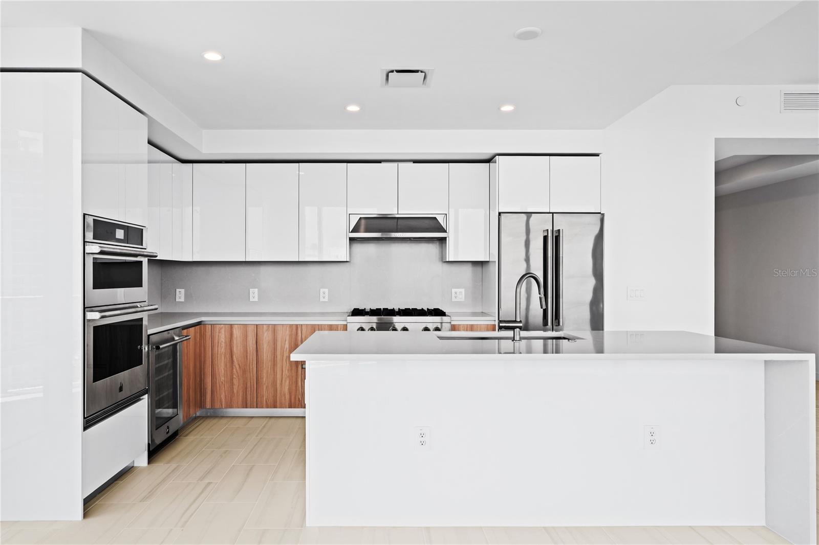 400 CENTRAL - Residential
