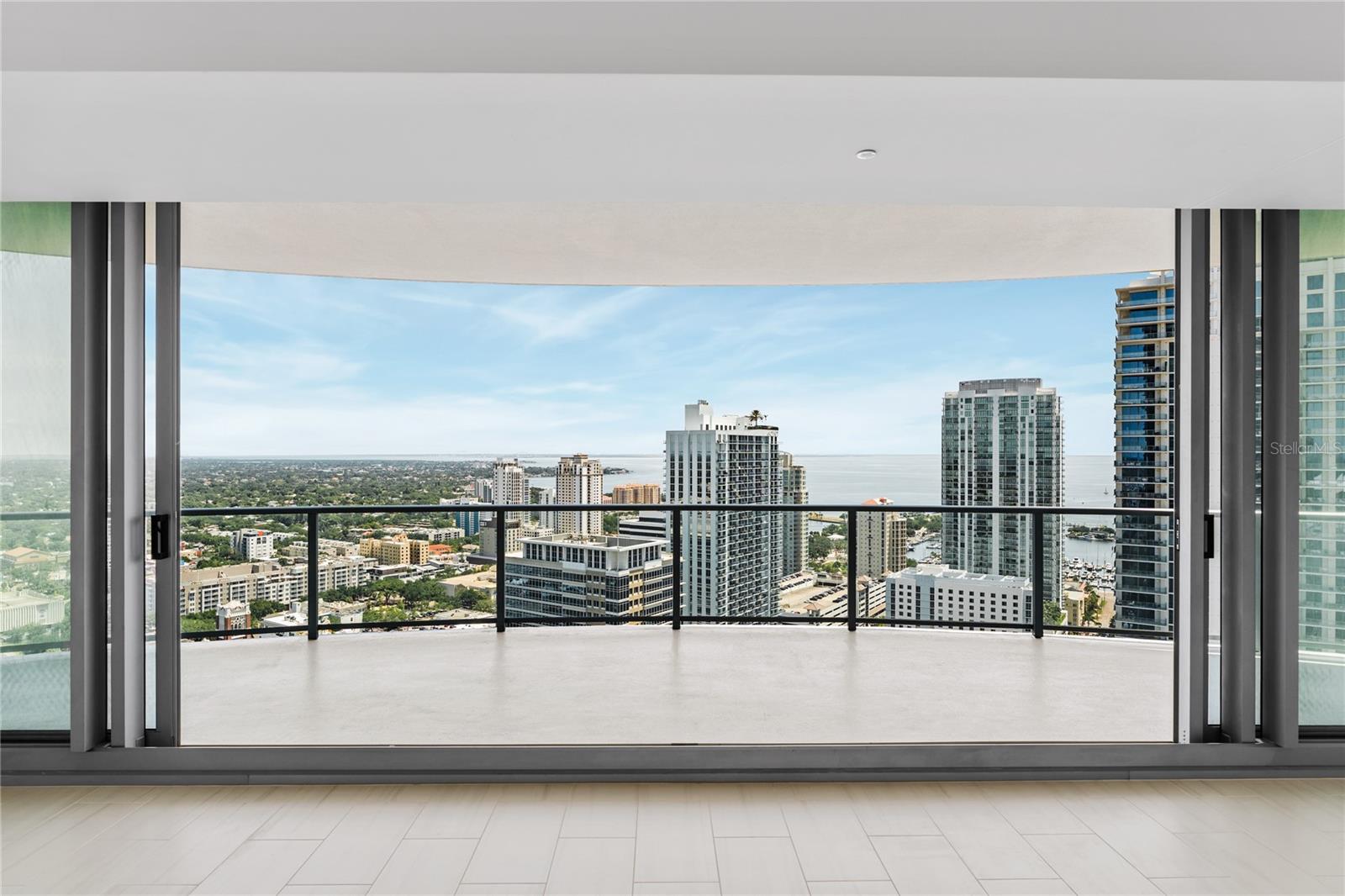 400 CENTRAL - Residential