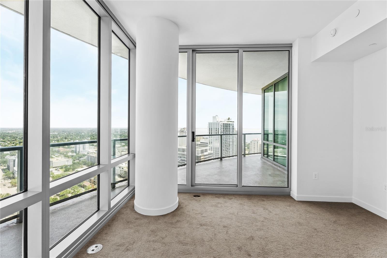 400 CENTRAL - Residential