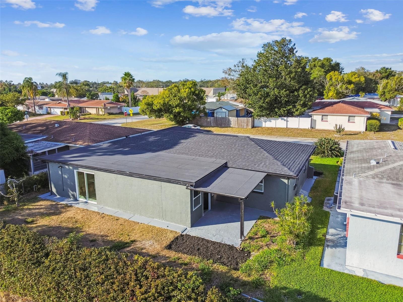 COLONIAL HILLS - Residential