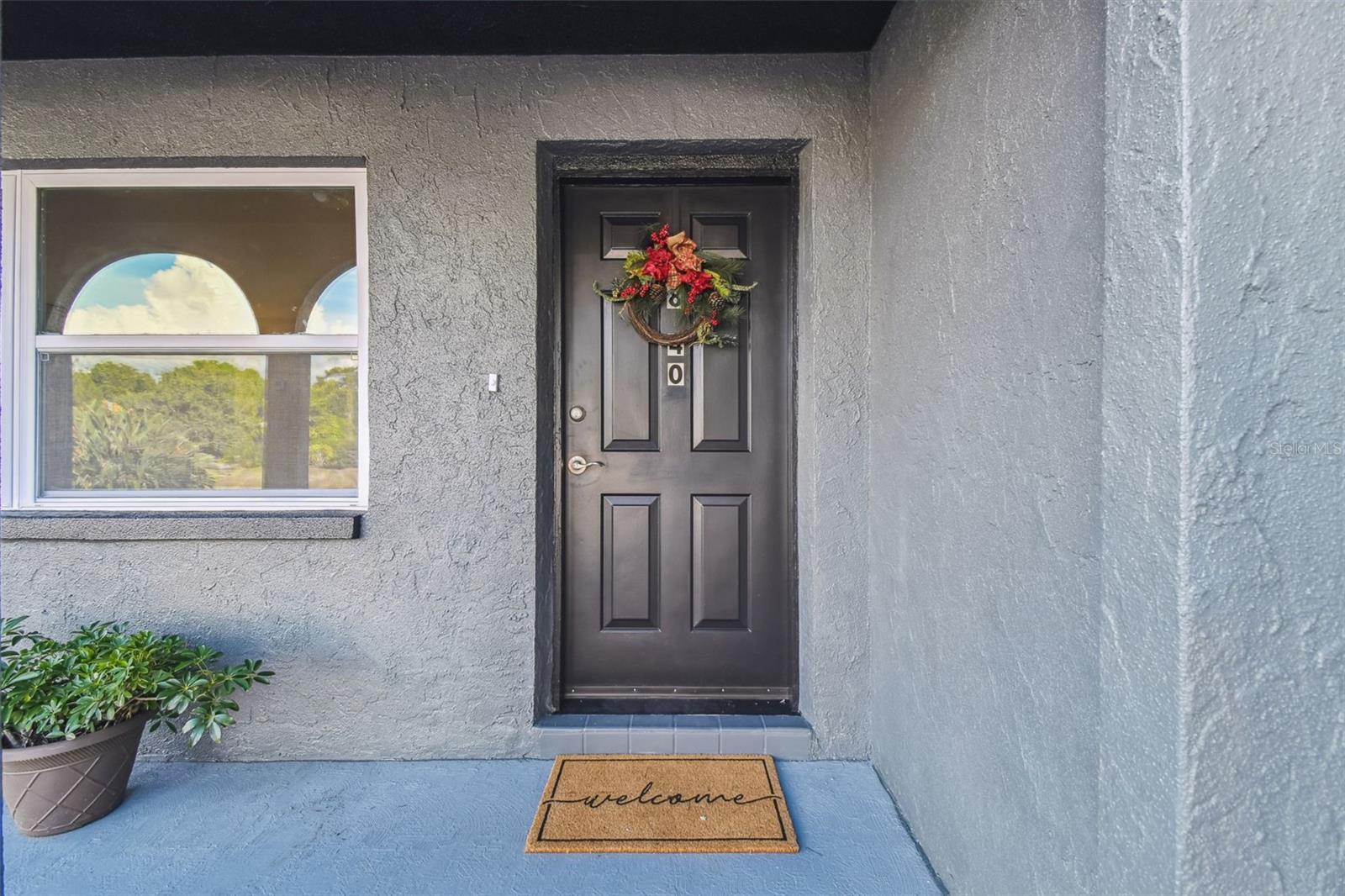 COLONIAL HILLS - Residential