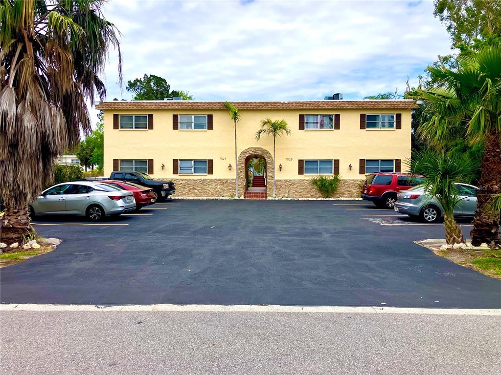 Photo of 7025 Hibiscus Avenue S, South Pasadena, FL 33707 (MLS # TB8555883)