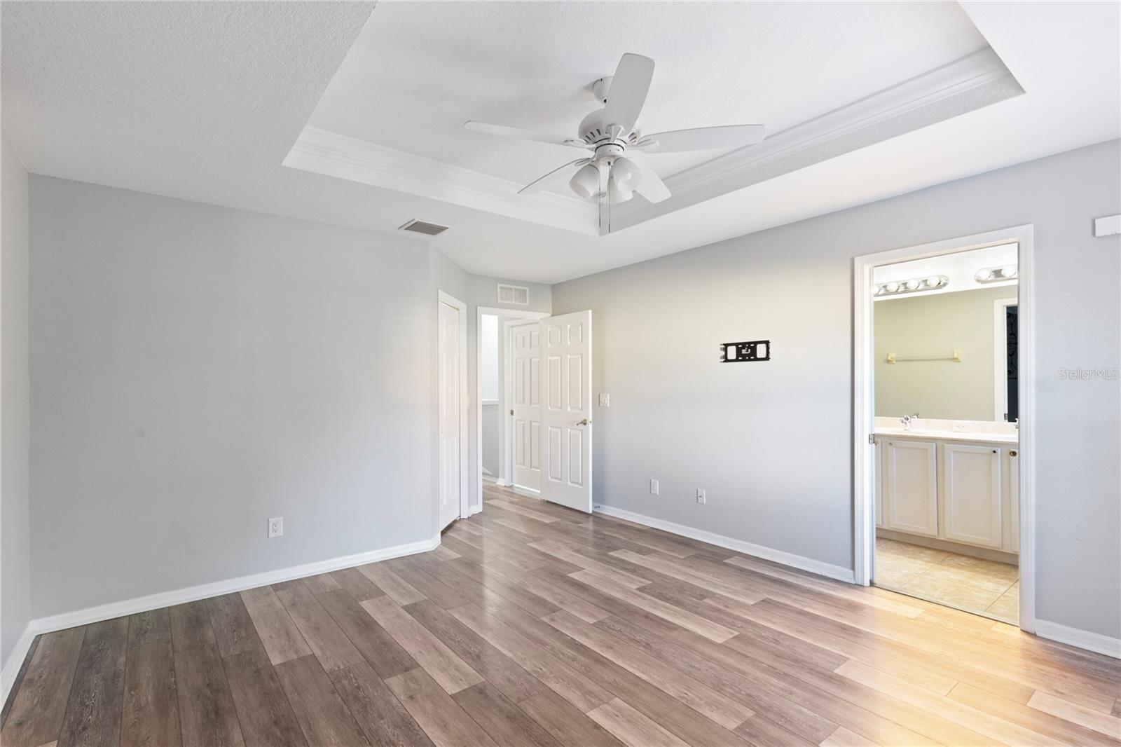 HIDDEN RIDGE TWNHMS - Residential