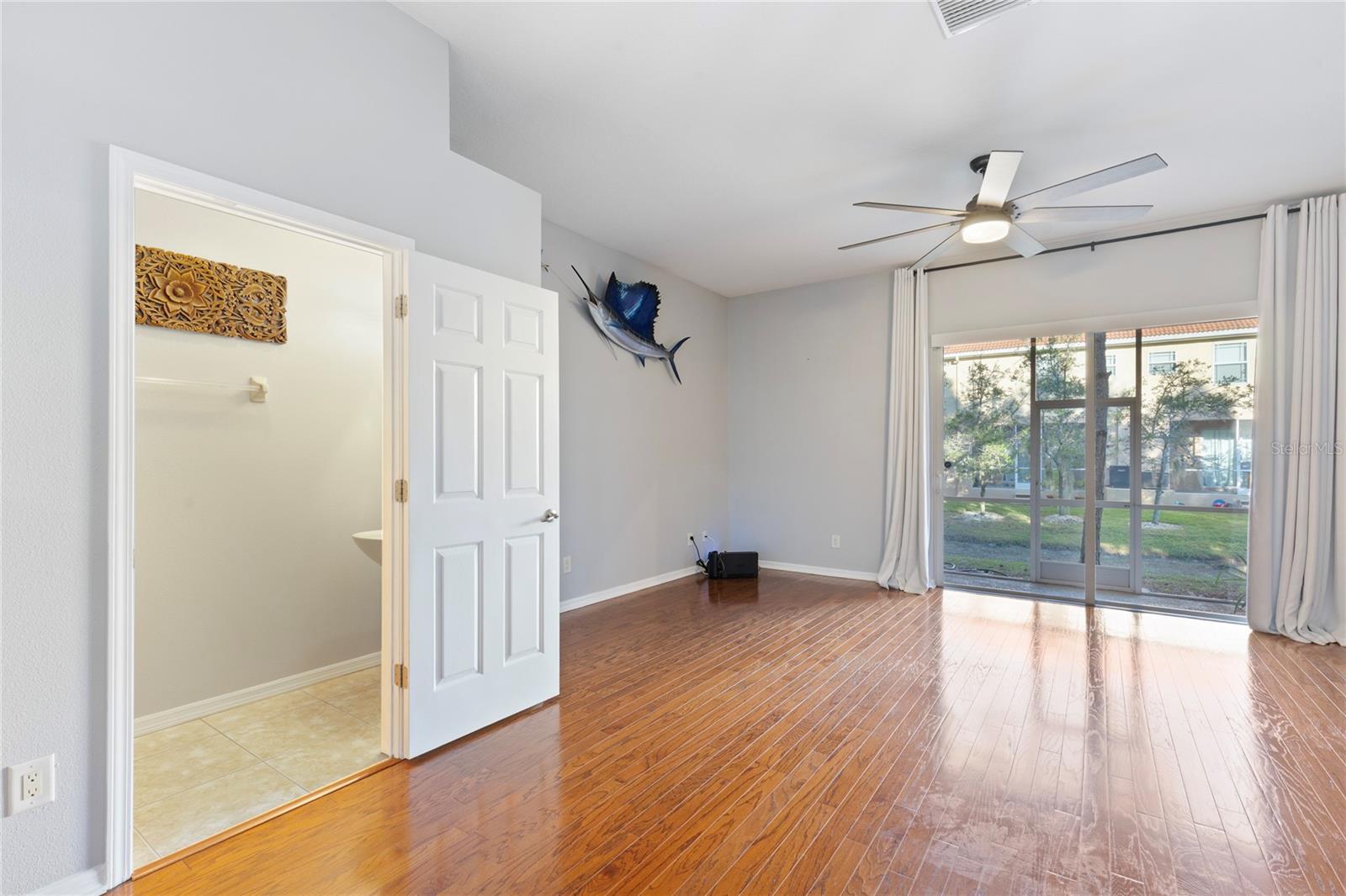 HIDDEN RIDGE TWNHMS - Residential