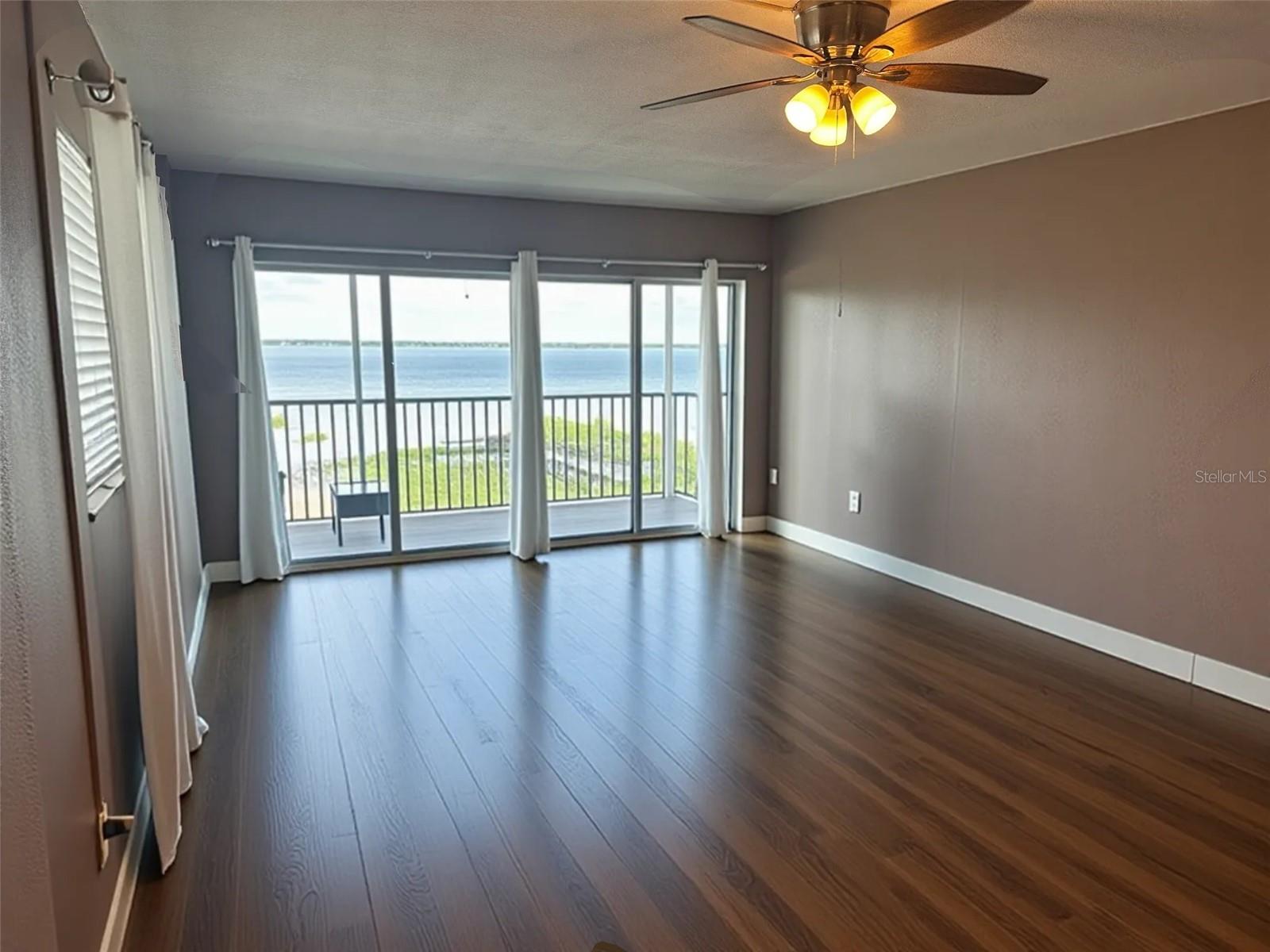 FOUNTAINHEAD CONDOS - Residential