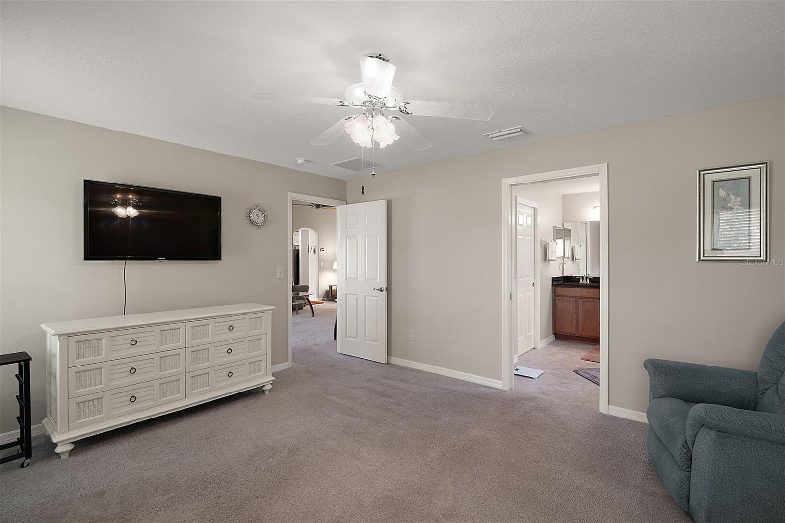 LEESBURG ARLINGTON RIDGE PH 02 - Residential