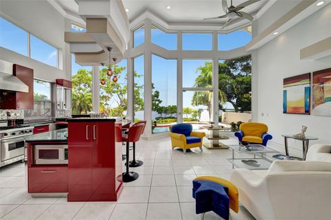 A home in LONGBOAT KEY