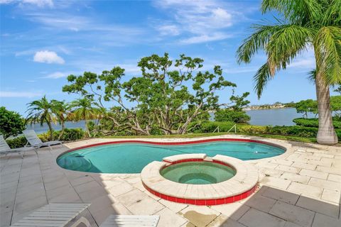 A home in LONGBOAT KEY