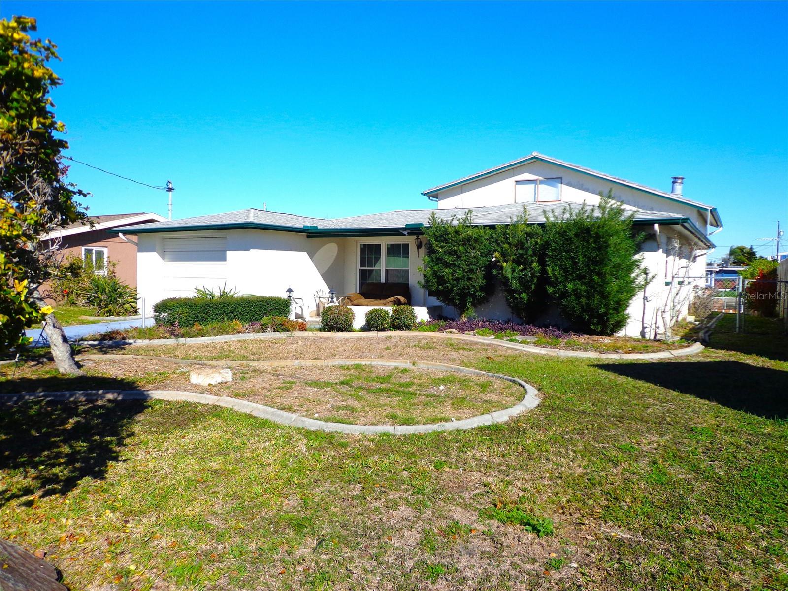 WATERFRONT INVESTER/HANDYMAN SPECIAL...Spacious 3-Bedroom, 2-bathroom, 1 car garage waterfront canal home. Property is situated on a wide canal with a 14x16 ft fixed dock and 59 ft of concrete seawall to accommodate your boating needs. The Gulf of Mexico is few minutes boat ride away with no bridges or tide restrictions for most boats... Located a short distance to Hudson Beach with its great restaurants, entertainment, public boat ramp, beach area for swimming and fabulous sunsets! Nearby Sunwest County Park, with a mile of Clearwater Beach quality powdered sand, offers a world class cable pull wakeboarding course, beach volleyball, splash pads and more. Numerus golf courses are nearby. Many amenities nearby including HCA Florida Bayonet Point Hospital are just minutes away! Tampa International Airport 45 minutes, Orlando/Disney World 69 miles, Clearwater Beach 27 miles. Tarpon Springs 13 miles...Great Golf Cart and Boating Community!