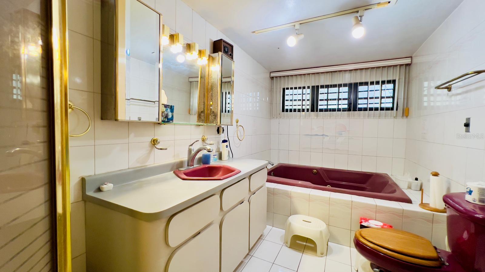 ALTURAS DE SANTA MARIA - Residential