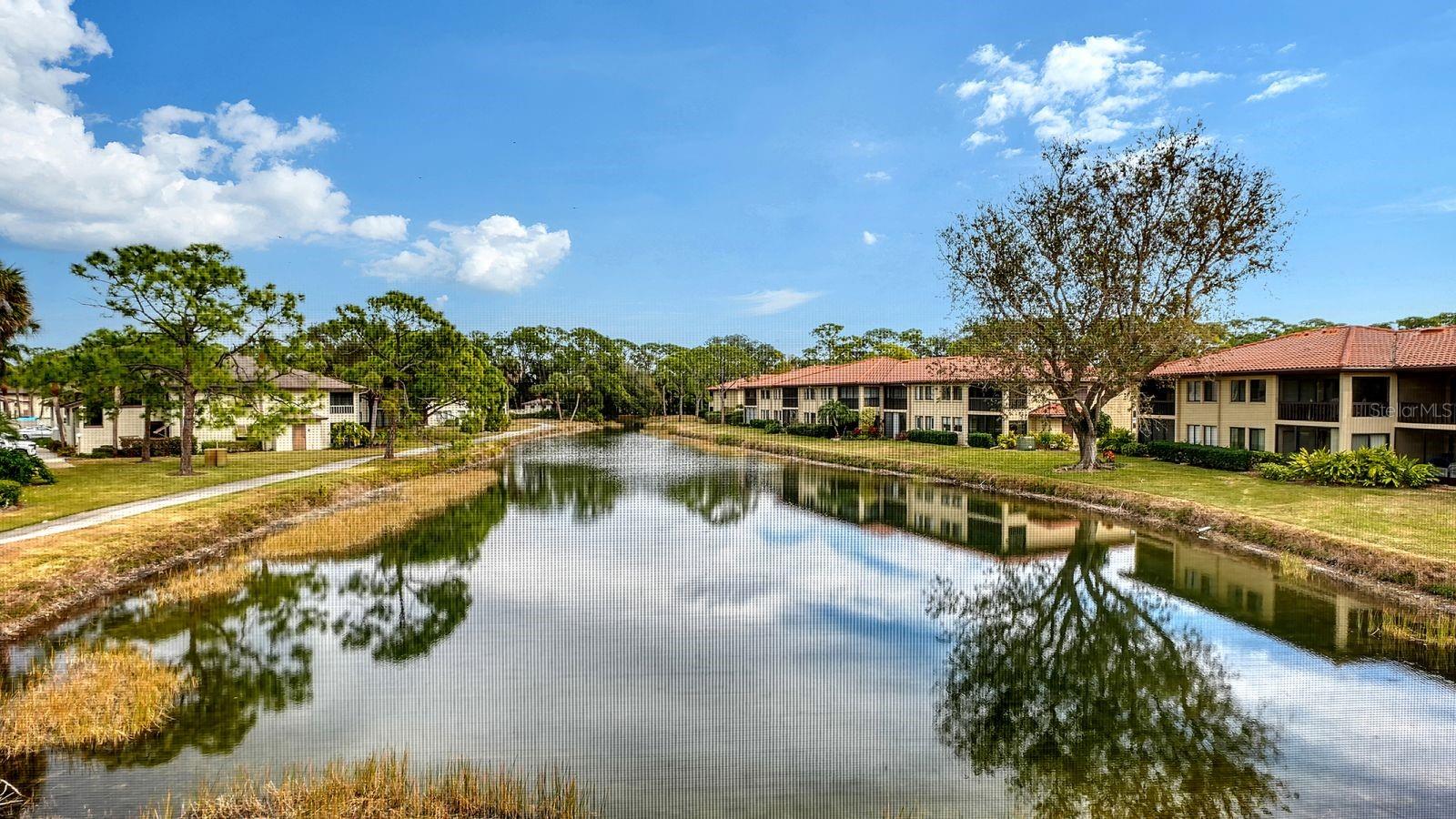 VILLAGE LAKE - Residential