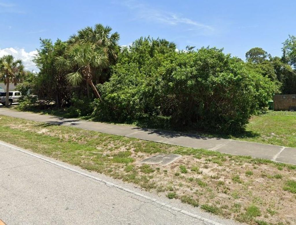 Photo of 21271 Quesada Avenue, Port Charlotte, FL 33952 (MLS # C7502603)