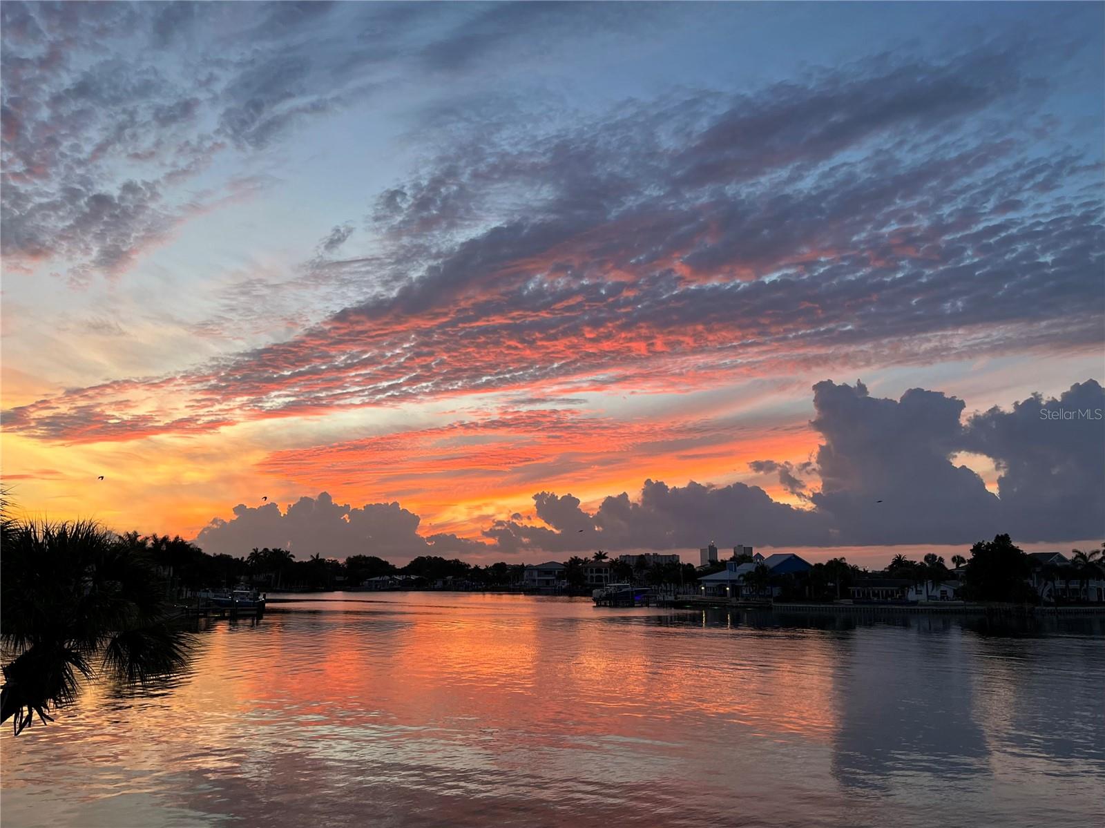 CAPTIVA CAY - Residential