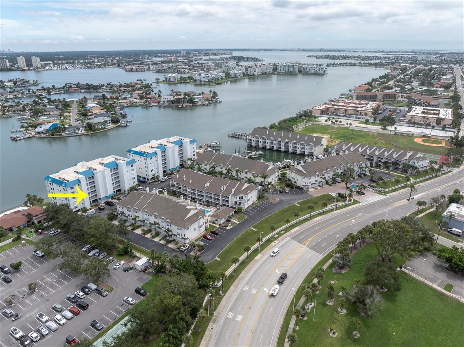 CAPTIVA CAY - Residential
