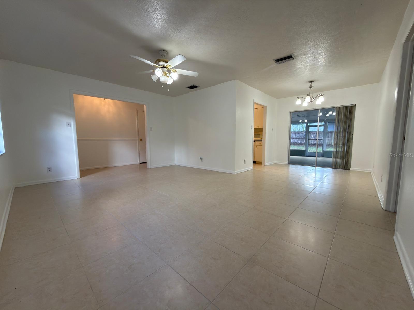 2209 BOXWOOD WAY